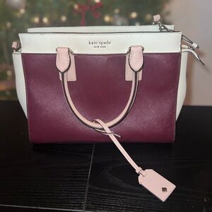 Kate spade purse, used but new condition
